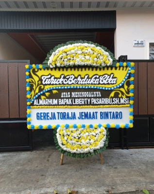 Papan Bunga Duka di Pujungan